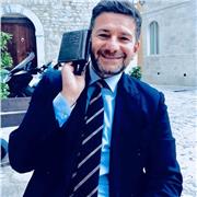 Persona tranquila y responsable para dar clases de italiano para todos y derecho en general para adultos y trabajadores